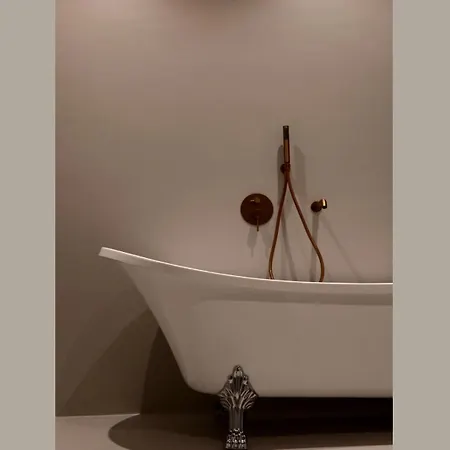 Nuit Hotel 4*
